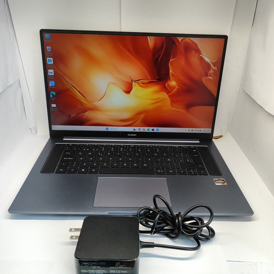 LAPTOP HUAWEI MATEBOOK D16 HVY-WAP9 (2022) 512 GB SSD 16 GB RAM (SEMINUEVO)