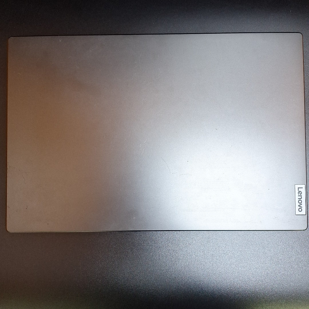 LAPTOP LENOVO V14 G2 ALC (2023) 1 TB 8 GB RAM (SEMINUEVO)