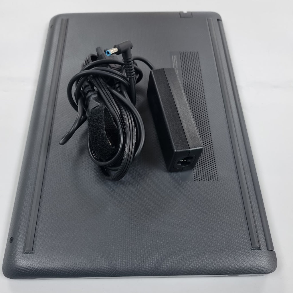 LAPTOP HP 14-CF2542LA (2022) 256 GB SSD 8 GB RAM (SEMINUEVO)