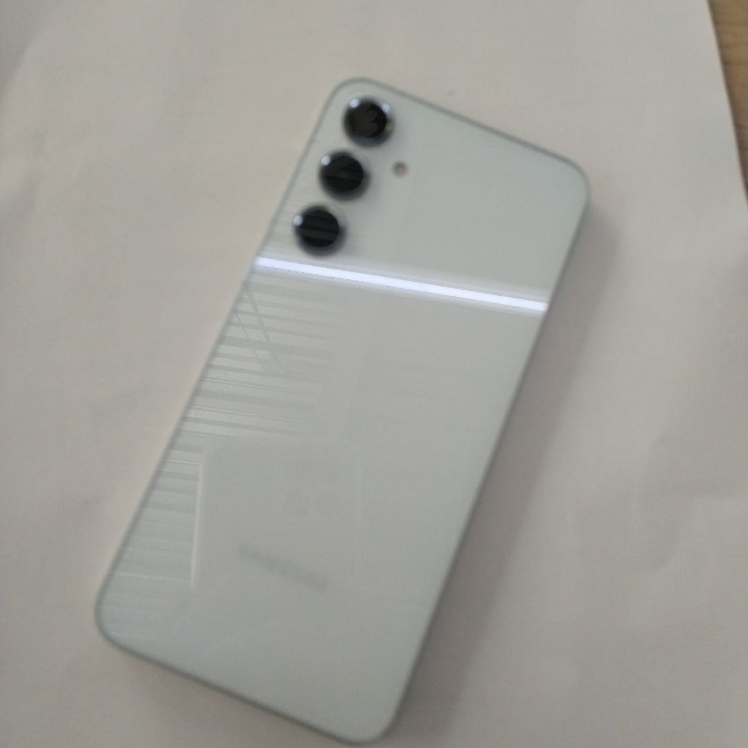 CELULAR SAMSUNG GALAXY A55 5G SM-A556E (2024) 256 GB 8 GB RAM (SEMINUEVO)