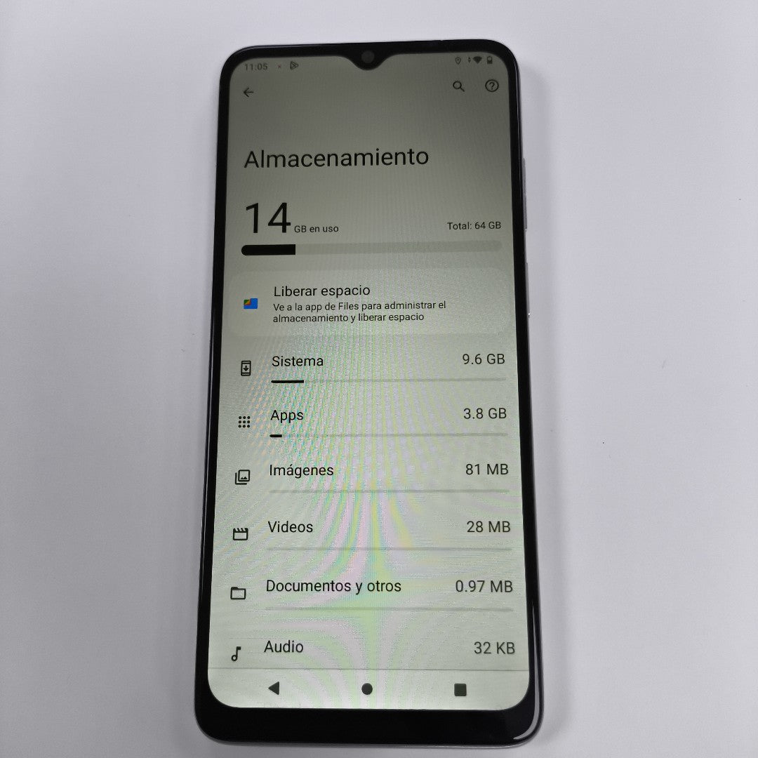 CELULAR MOTOROLA MOTO E22I XT2239-17 64 GB 2 GB RAM (SEMINUEVO)