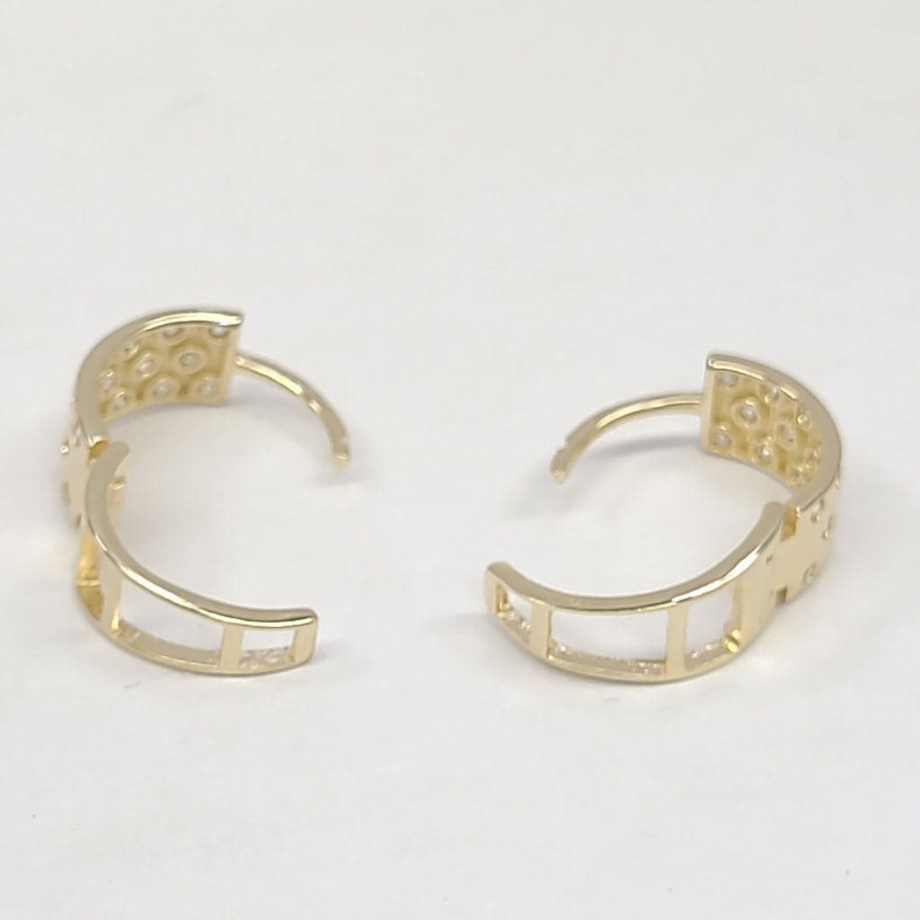 HUGGIES ORO 14K 2.6 (NUEVO)