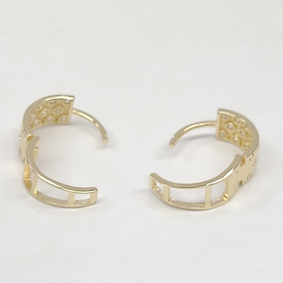 HUGGIES ORO 14K 2.6 (NUEVO)