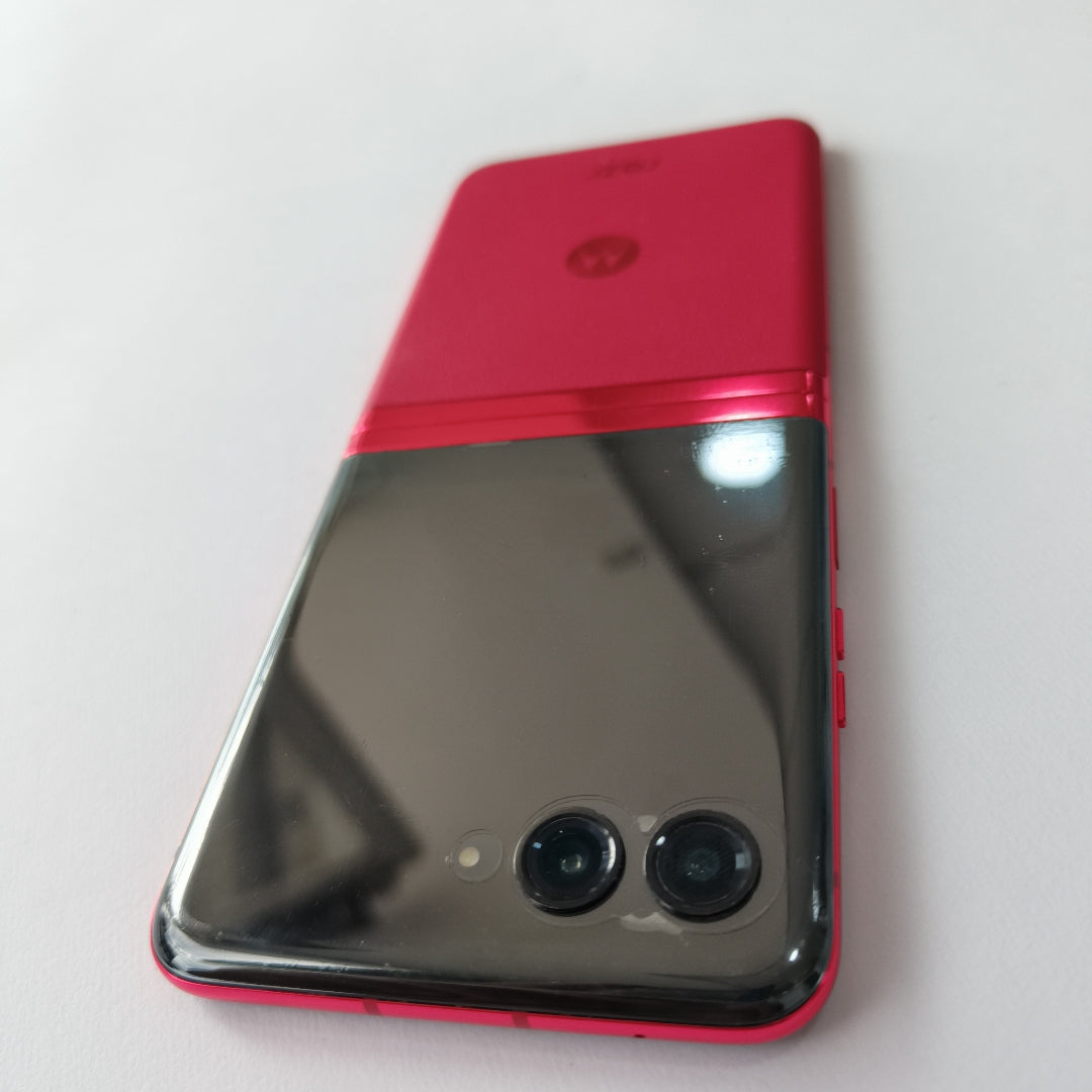 CELULAR MOTOROLA RAZR 40 ULTRA XT2321-1 (2023) 512 GB 12 GB RAM (SEMINUEVO)