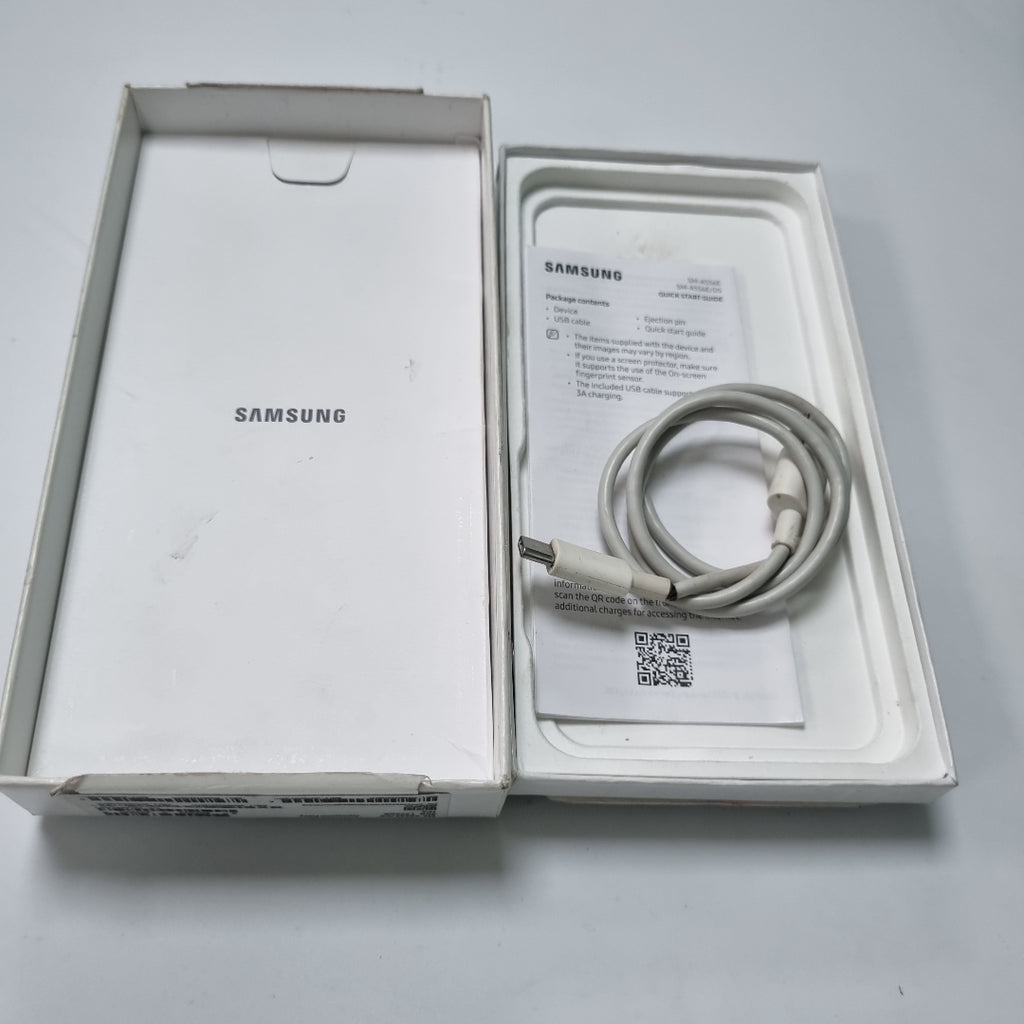 CELULAR SAMSUNG GALAXY A55 5G SM-A556E (2024) 256 GB 8 GB RAM (SEMINUEVO)