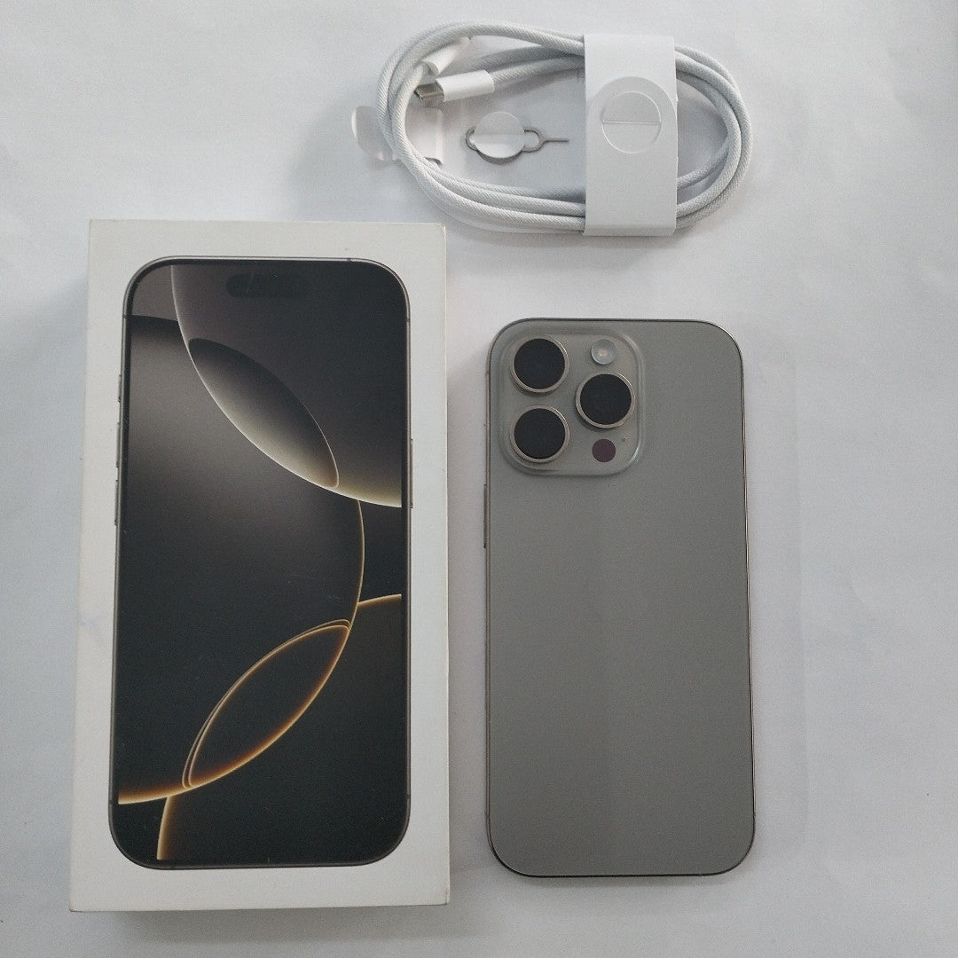 CELULAR APPLE IPHONE 16 PRO A3292 (2024) 128 GB 8 GB RAM (SEMINUEVO)