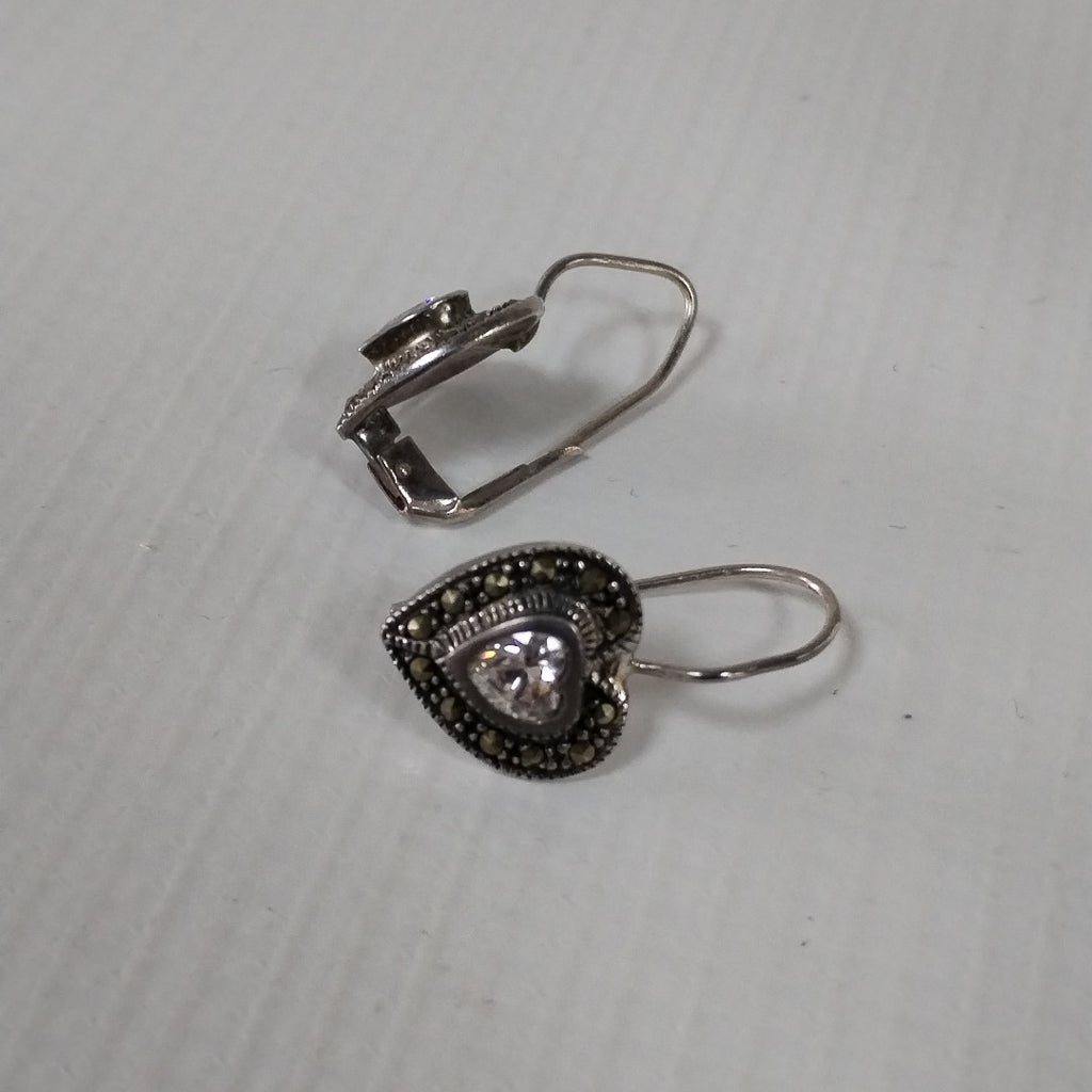 ARETES PAR PLATA 4,20 GRMS (SEMINUEVO)