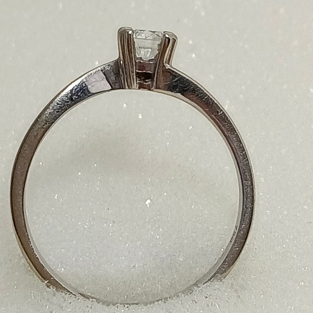 ANILLITO. ORO. 18 K 2 GRMS (SEMINUEVO)