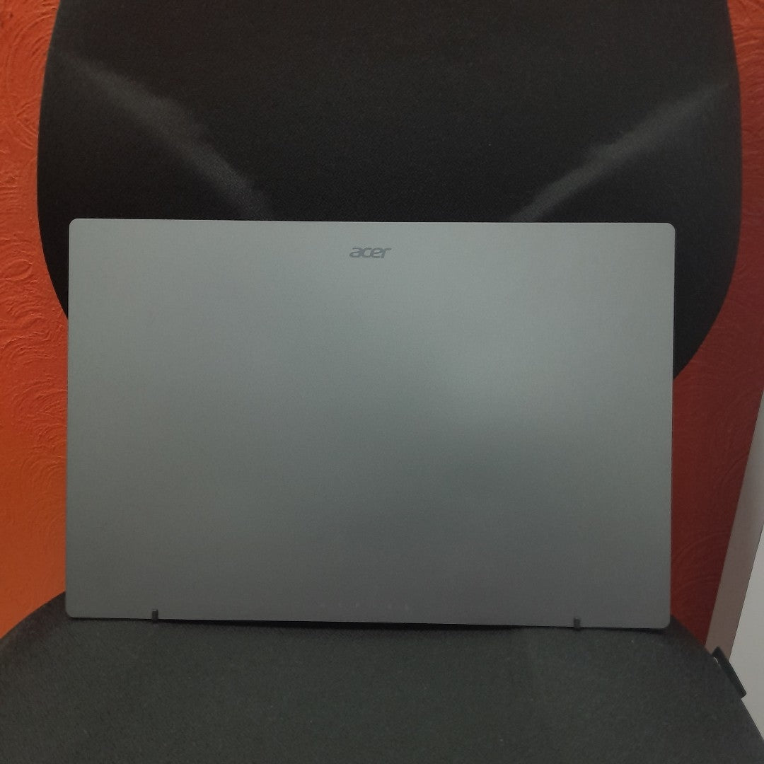 LAPTOP ACER ASPIRE LITE 15 AL15-31P-C89L (2024) 256 GB SSD 8 GB RAM (SEMINUEVO)