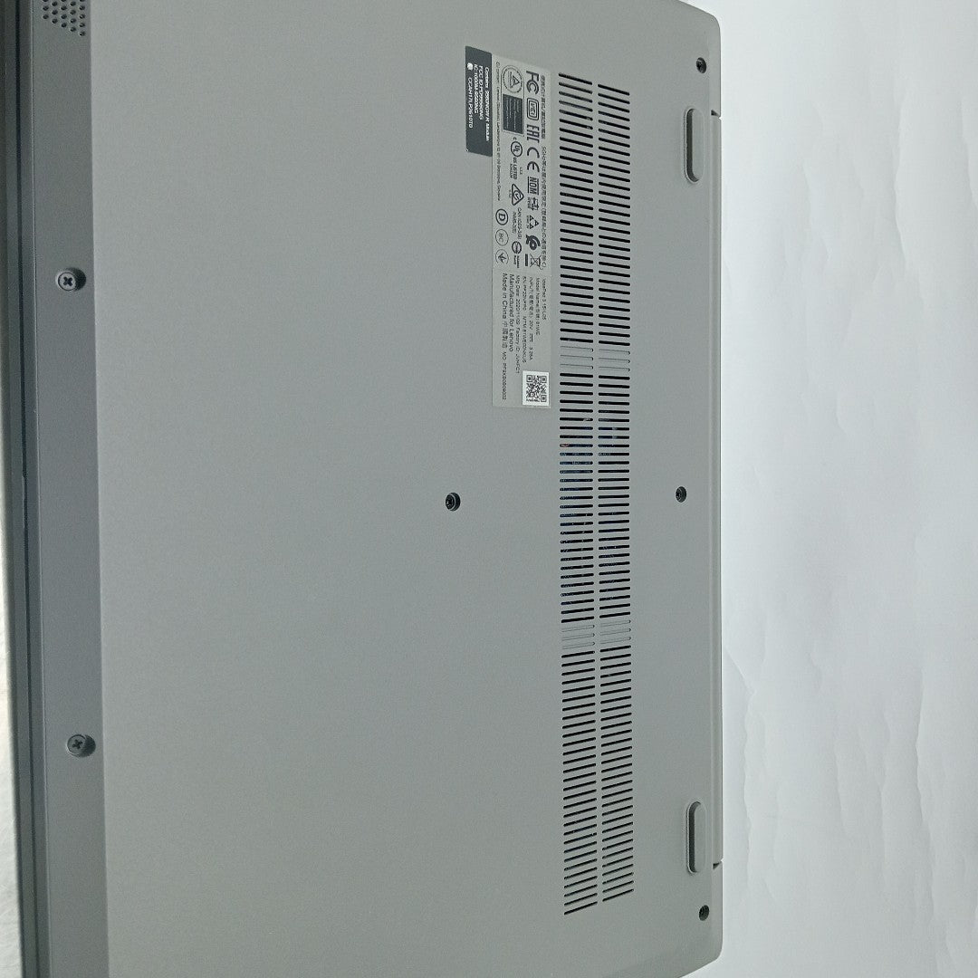 LAPTOP LENOVO IDEAPAD 3 15IIL05 (2020) 256 GB SSD 12 GB RAM (SEMINUEVO)