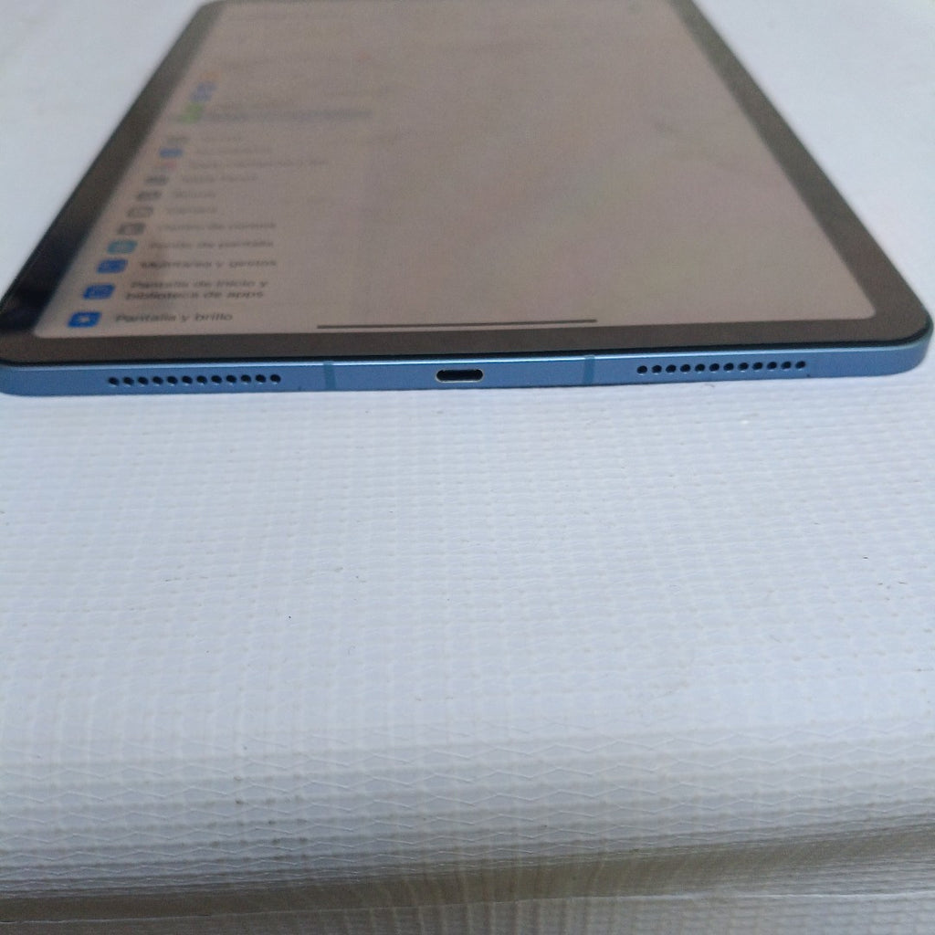 TABLETA APPLE IPAD AIR 5 A2589 64 GB 8 GB RAM (SEMINUEVO)