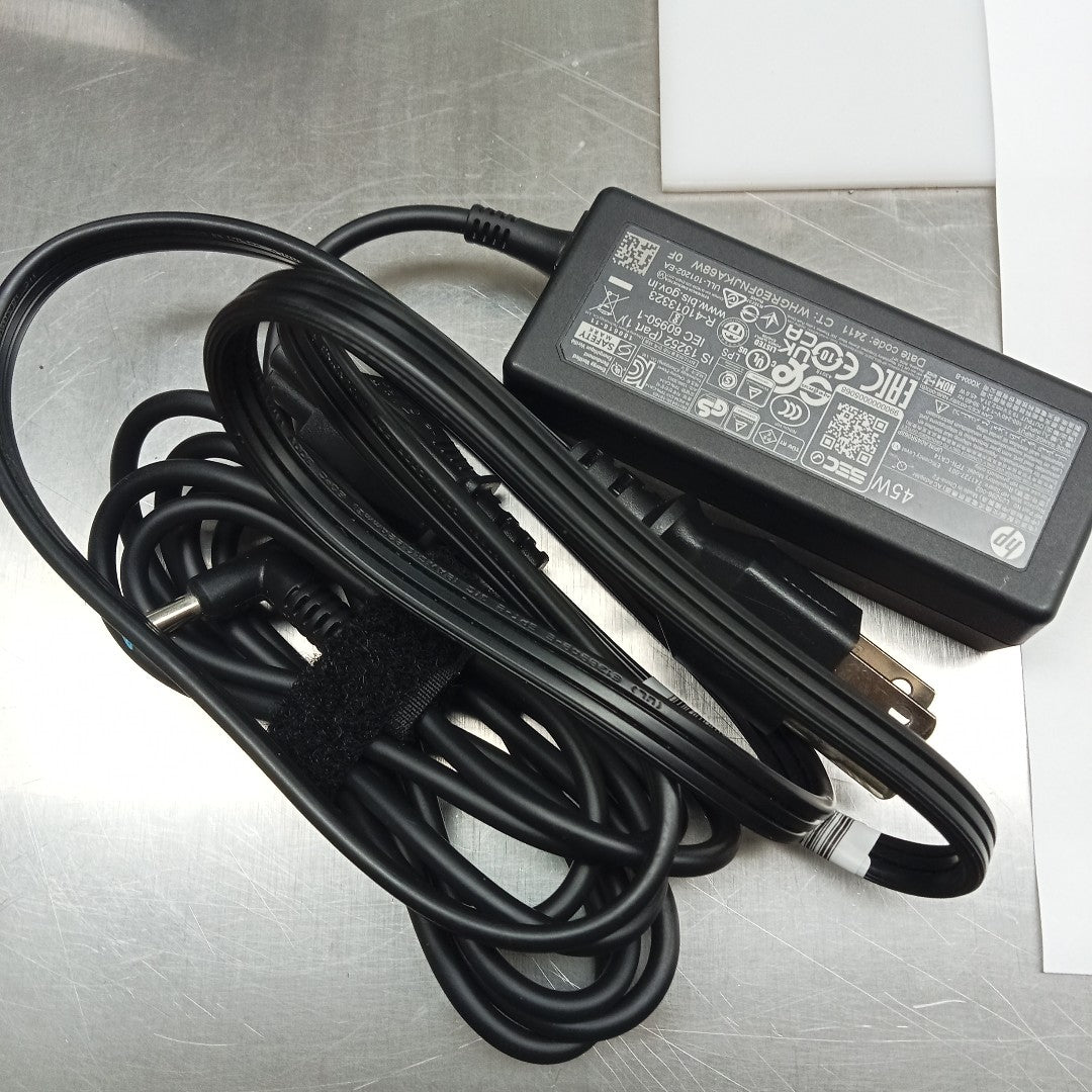 LAPTOP HP 15-FC0043LA (2024) 512 GB SSD 8 GB RAM (SEMINUEVO)