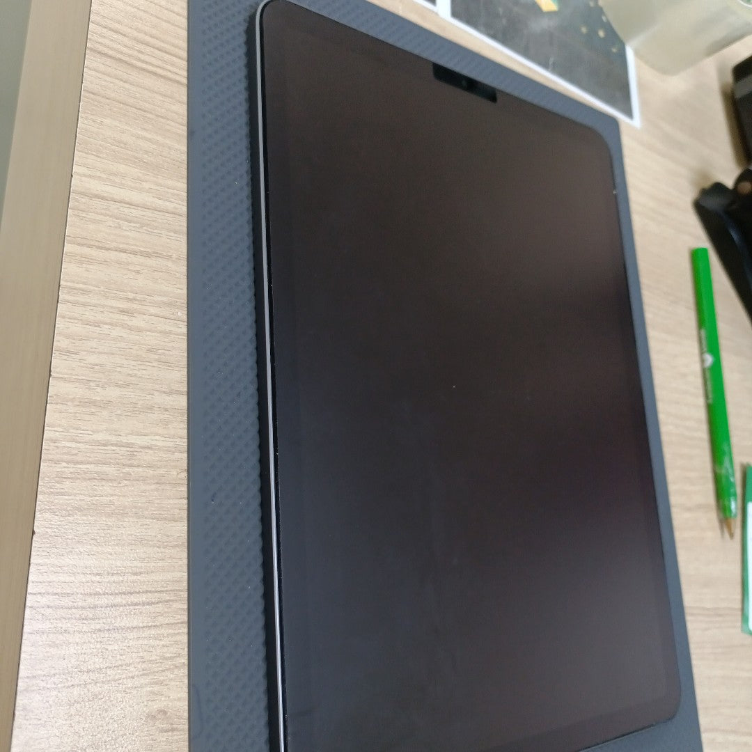 TABLETA APPLE IPAD AIR 5 A2588 64 GB 8 GB RAM (SEMINUEVO)