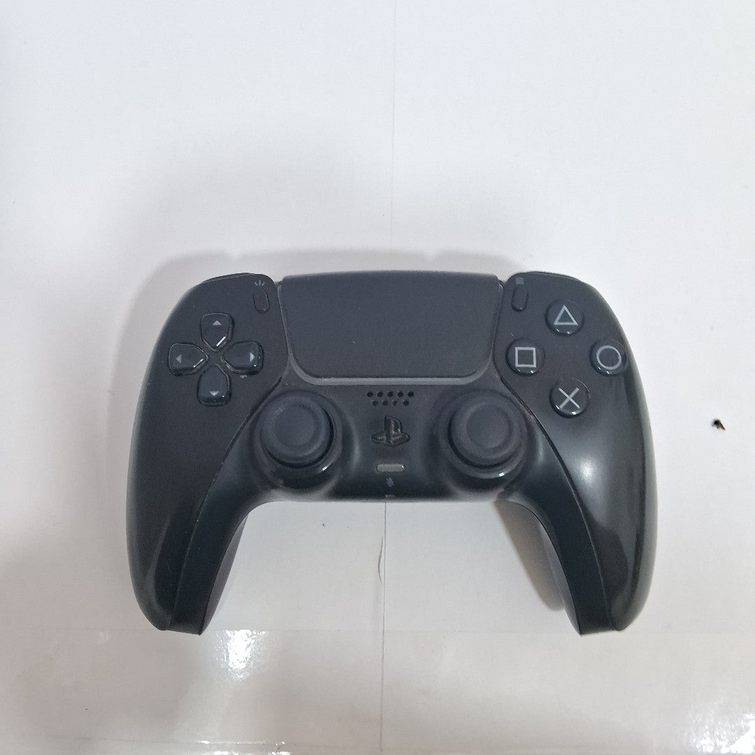 CONSOLA DE VIDEOJUEGO SONY PS5 825 SSD (SEMINUEVO)