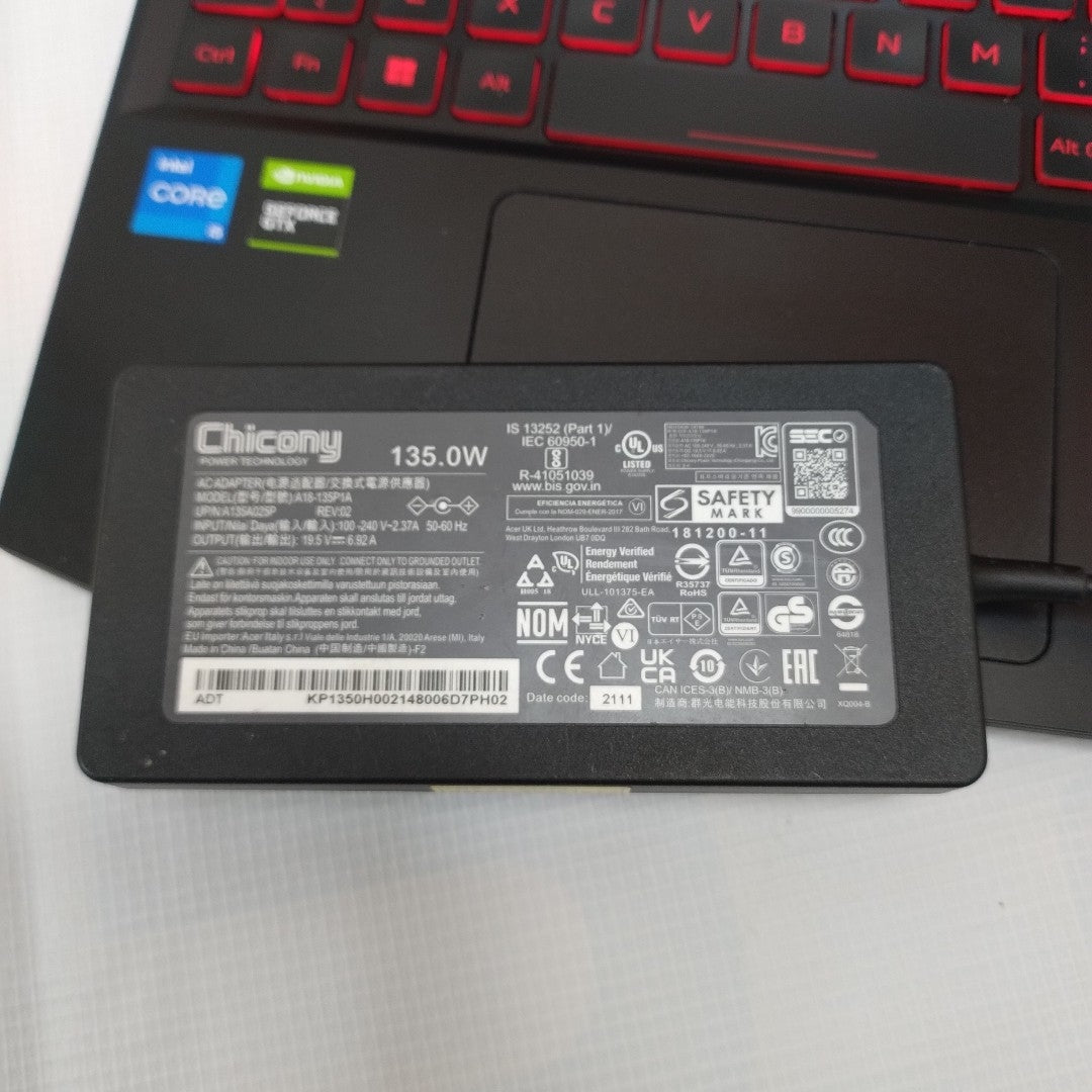 LAPTOP ACER NITRO 5 AN515-57-512P (2022) 512 GB SSD 8 GB RAM (SEMINUEVO)