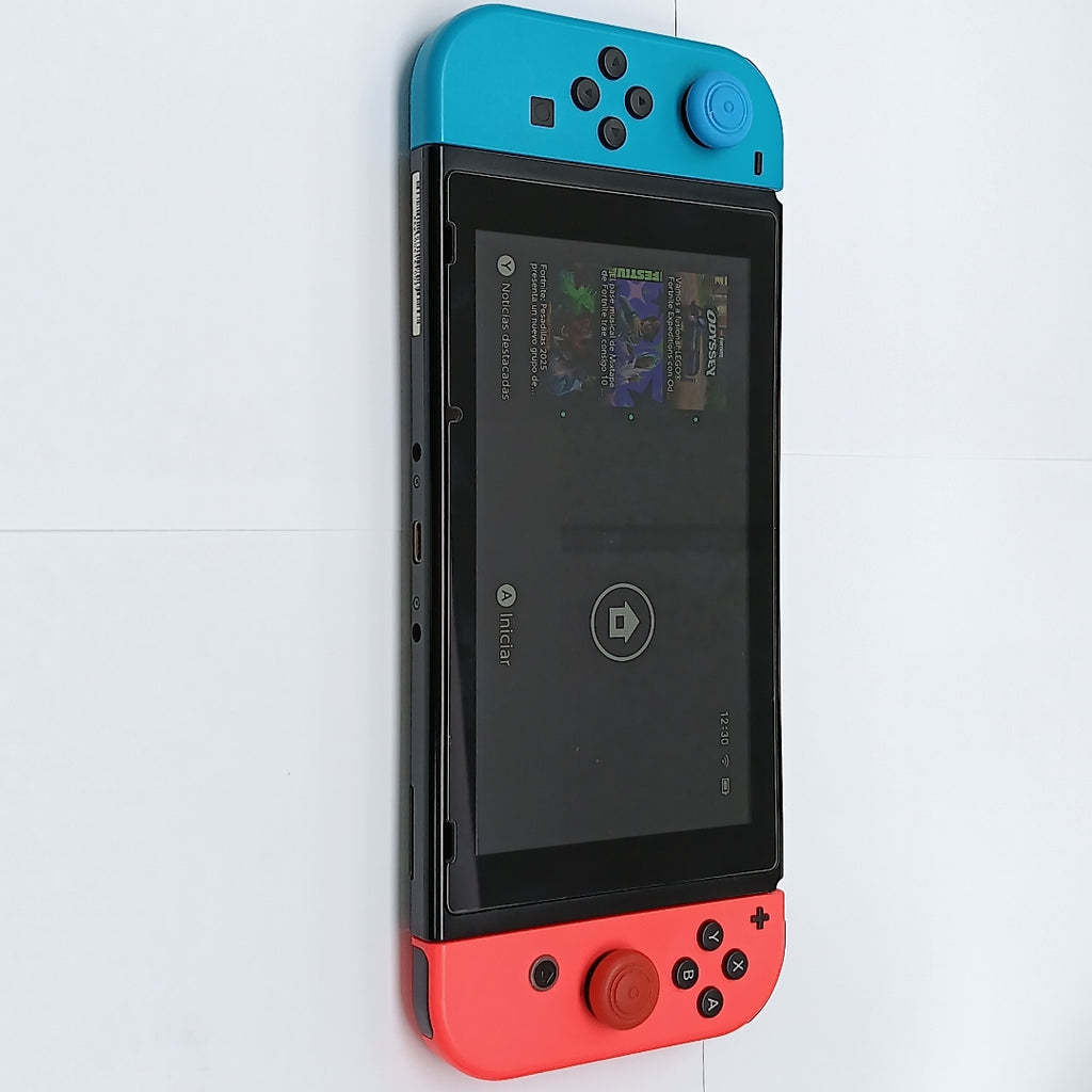 CONSOLA DE VIDEOJUEGO NINTENDO SWITCH 32 GB (SEMINUEVO)