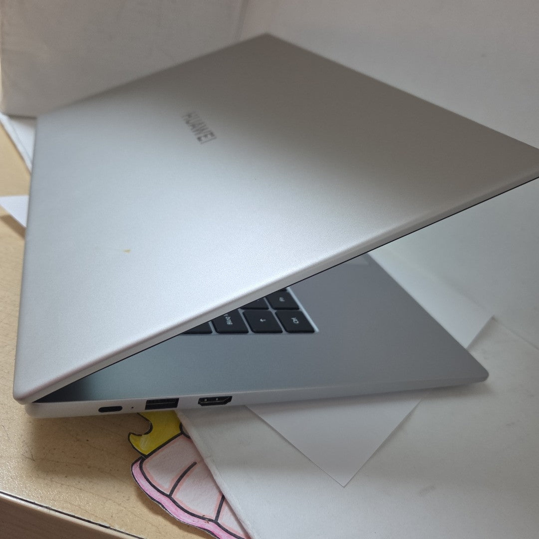 LAPTOP HUAWEI MATEBOOK D 15 BODE-WDH9 (2022) 512 GB SSD 8 GB RAM