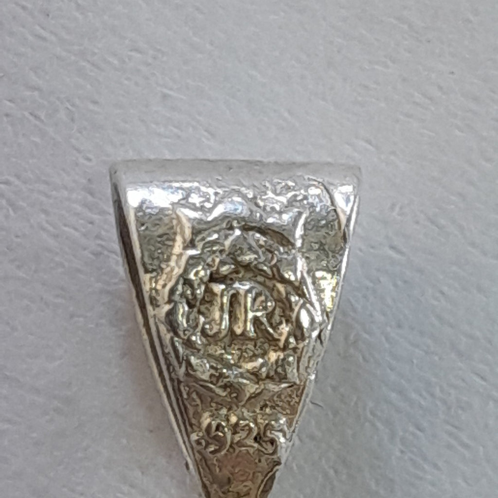 DIJE. PLATA. 3.7 GRMS (SEMINUEVO)