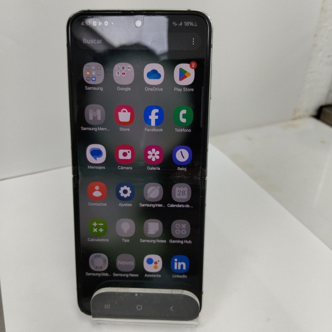 CELULAR SAMSUNG GALAXY Z FLIP 5 SM-F731B (2023) 256 GB 8 GB RAM (SEMINUEVO)
