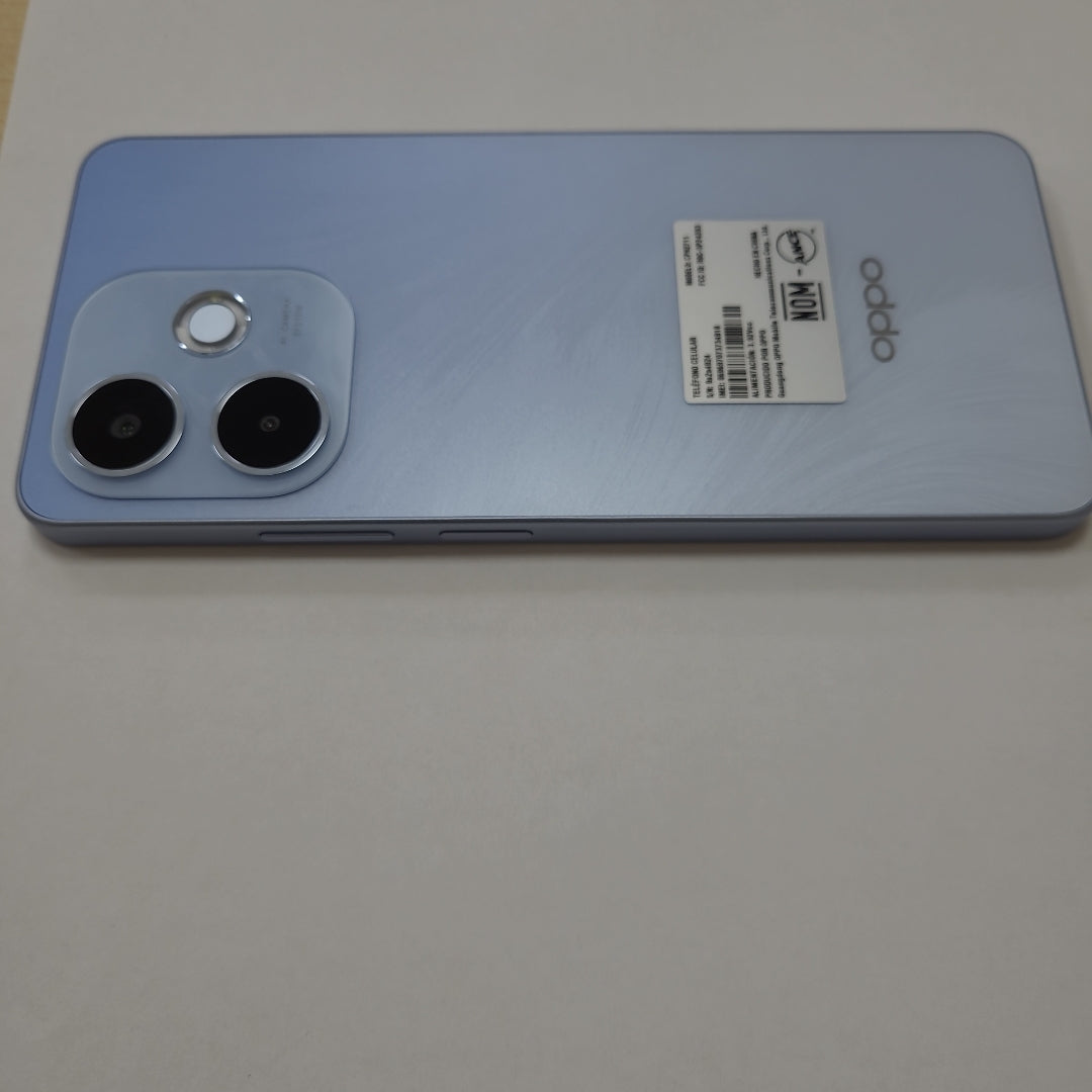 CELULAR OPPO  A5 PRO CPH2711 (2025) 256 GB 8 GB RAM (SEMINUEVO)