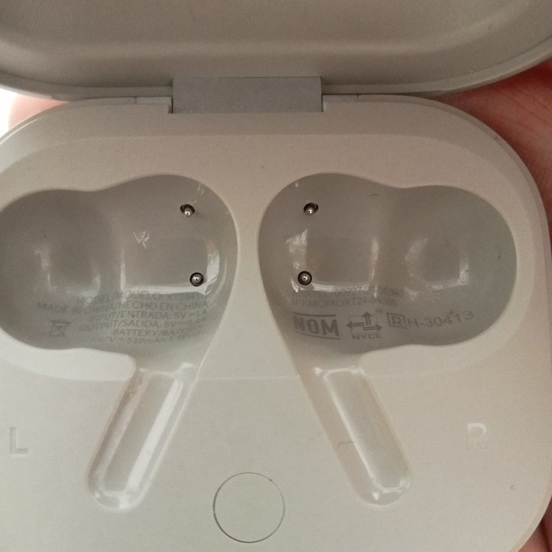 AUDIFONOS MOTOROLA MOTO BUDS+ INALAMBRICO IN EAR (SEMINUEVO)