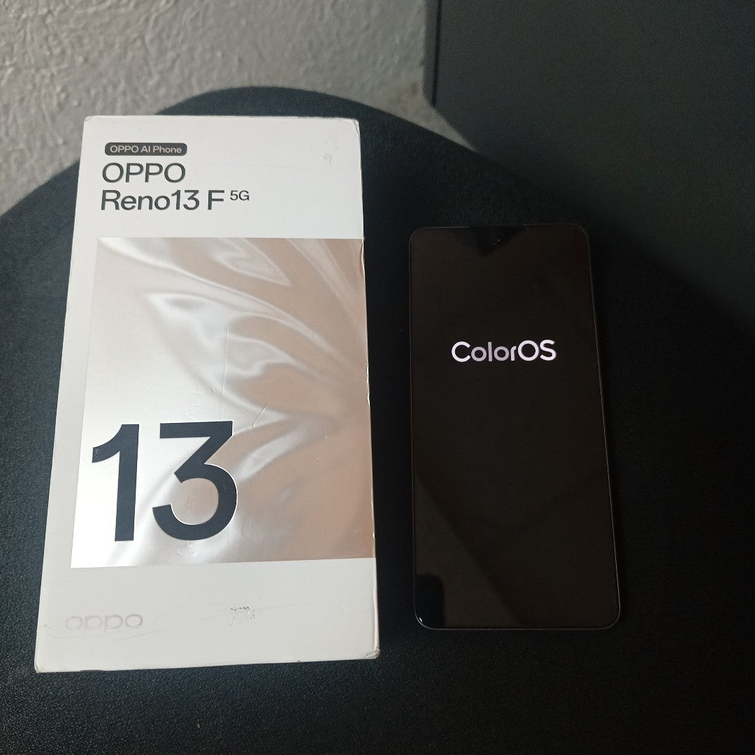 CELULAR OPPO  RENO 13F 5G CPH2699 (2025) 256 GB 12 GB RAM (SEMINUEVO)