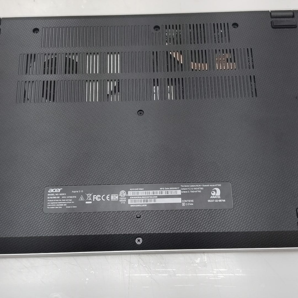 LAPTOP ACER ASPIRE 3 A315-24P-R841 (2023) 512 GB SSD 8 GB RAM (SEMINUEVO)