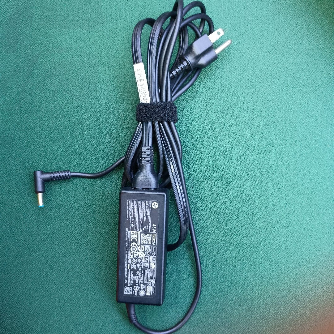 LAPTOP HP 14-DQ2533LA (2023) 512 GB SSD 8 GB RAM (SEMINUEVO)