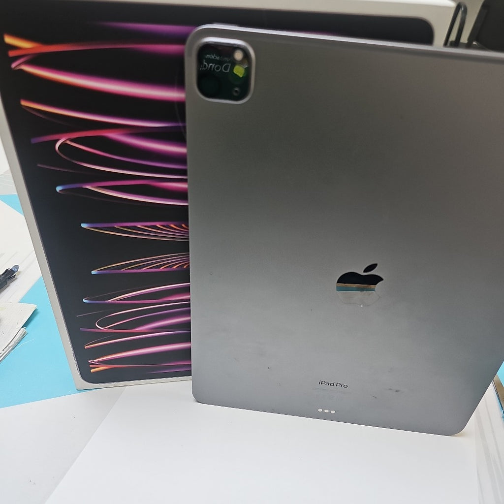TABLETA APPLE IPAD PRO 6 12.9" A2436 256 GB 8 GB RAM (SEMINUEVO)