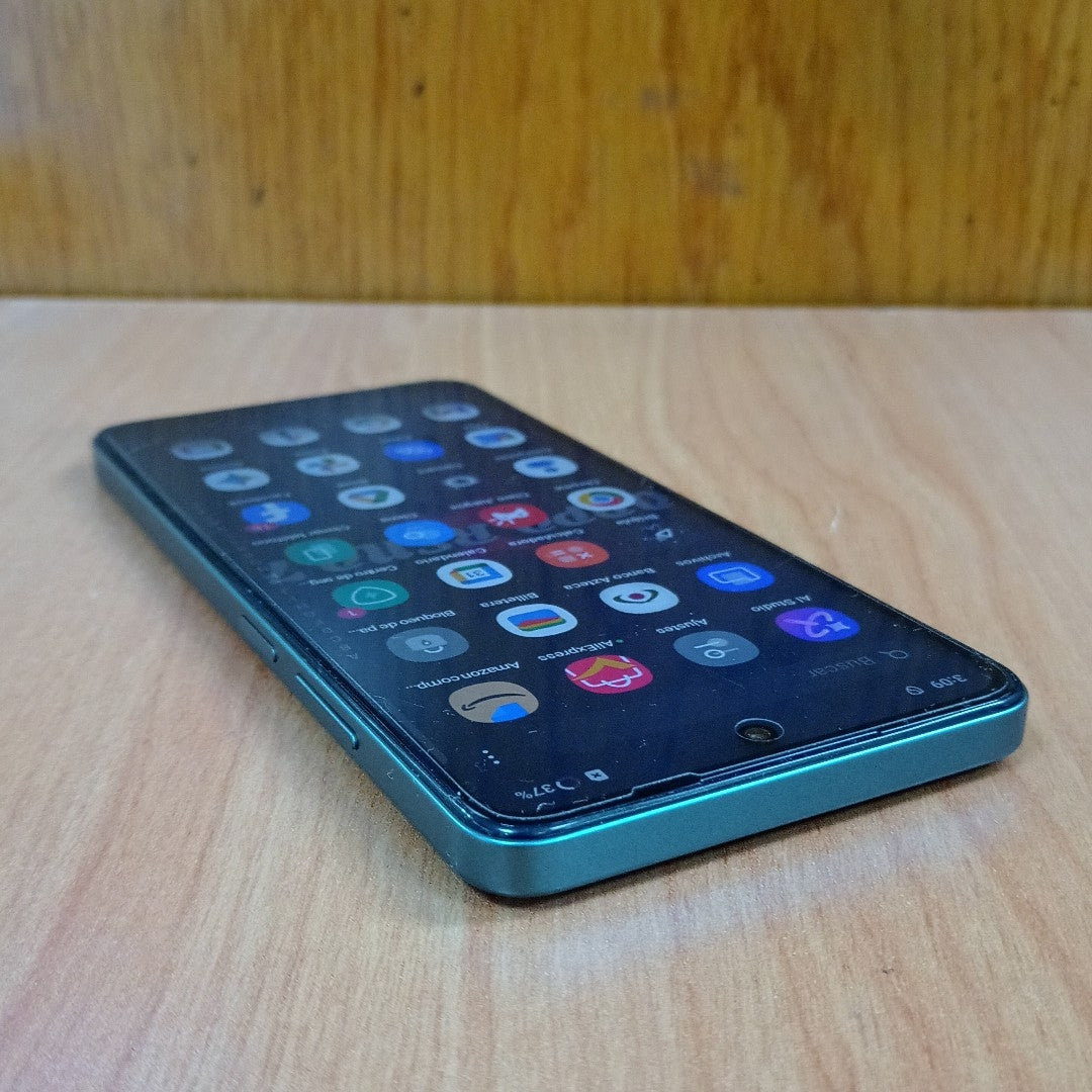 CELULAR OPPO  A5 CPH2727 (2025) 256 GB 4 GB RAM (SEMINUEVO)