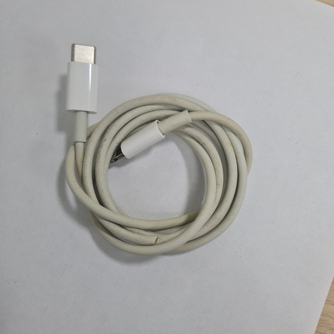 CELULAR APPLE IPHONE SE 3 A2595 64 GB 4 GB RAM (SEMINUEVO)