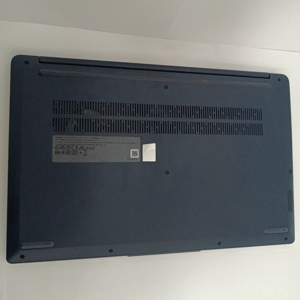 LAPTOP LENOVO IDEAPAD 1 15IAU7 (2023) 1 TB SSD 8 GB RAM (SEMINUEVO)