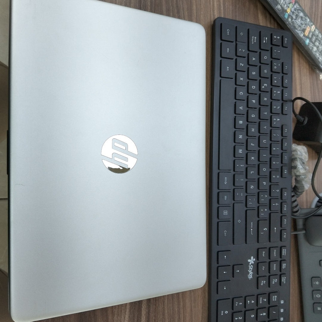 LAPTOP HP 14-DQ0530LA(2024) 256 GB SSD 8 GB RAM (SEMINUEVO)