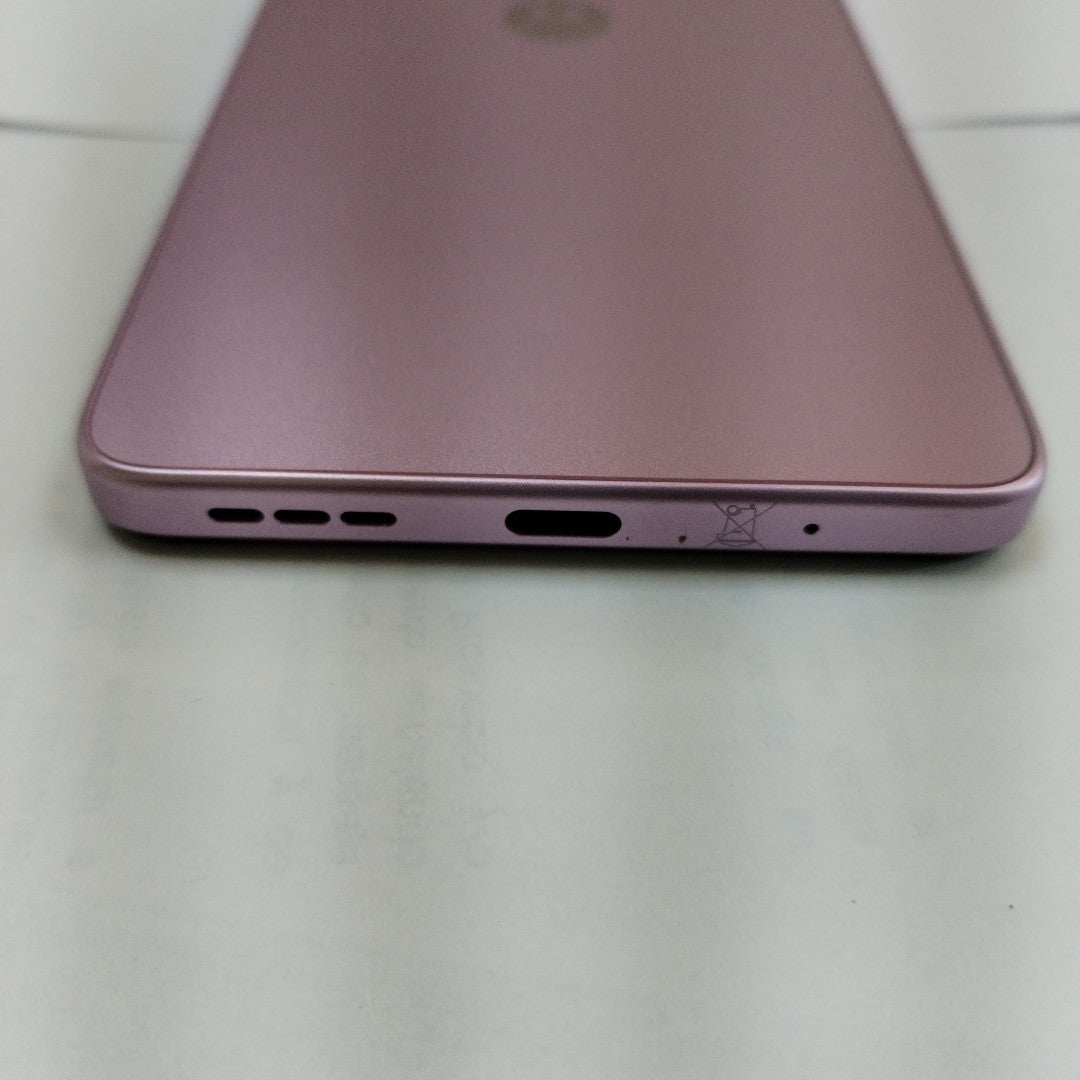 CELULAR MOTOROLA MOTO G24 XT2423-1 (2024) 256 GB 4 GB RAM (SEMINUEVO)