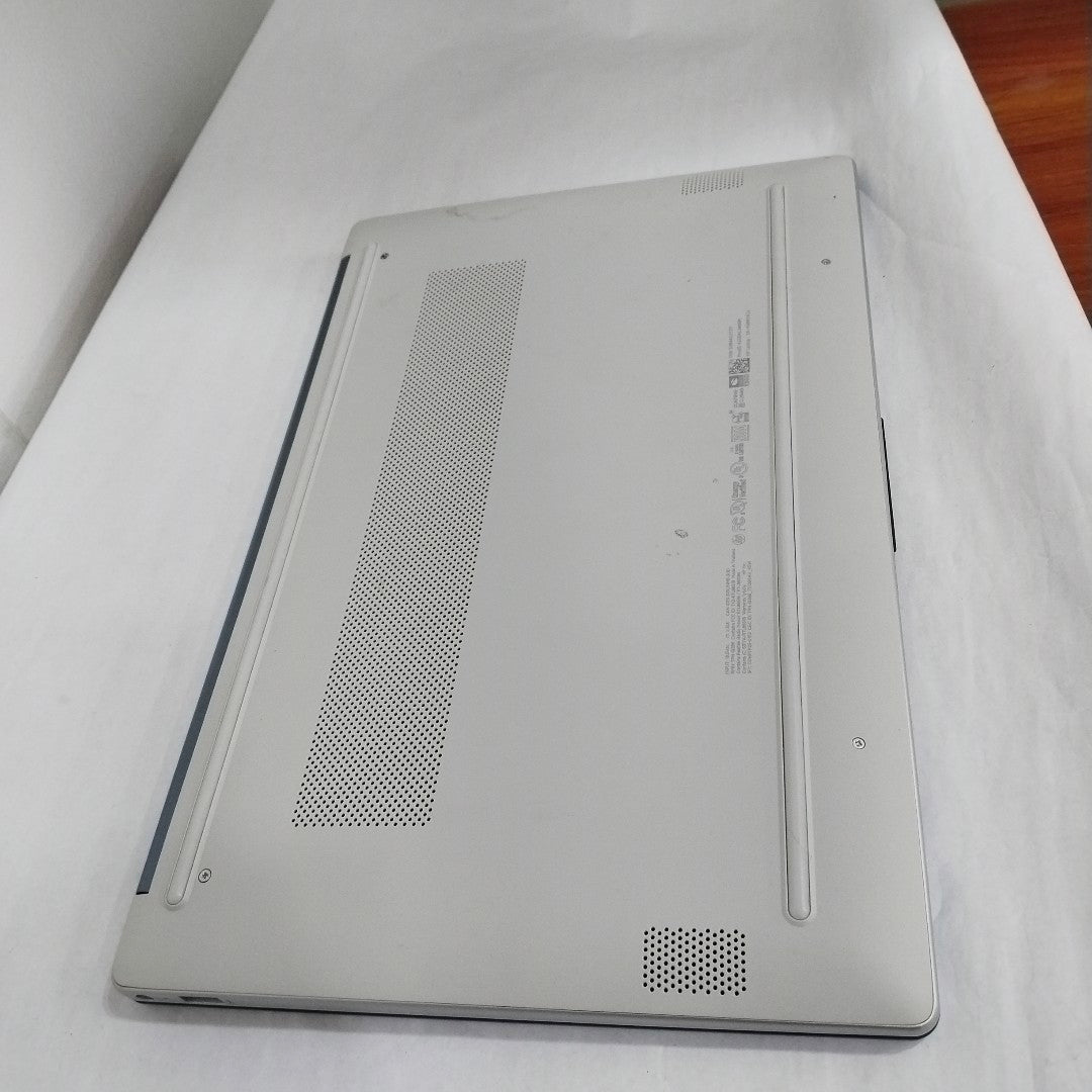 LAPTOP HP 15-FD0026LA (2024) 512 GB SSD 8 GB RAM (SEMINUEVO)