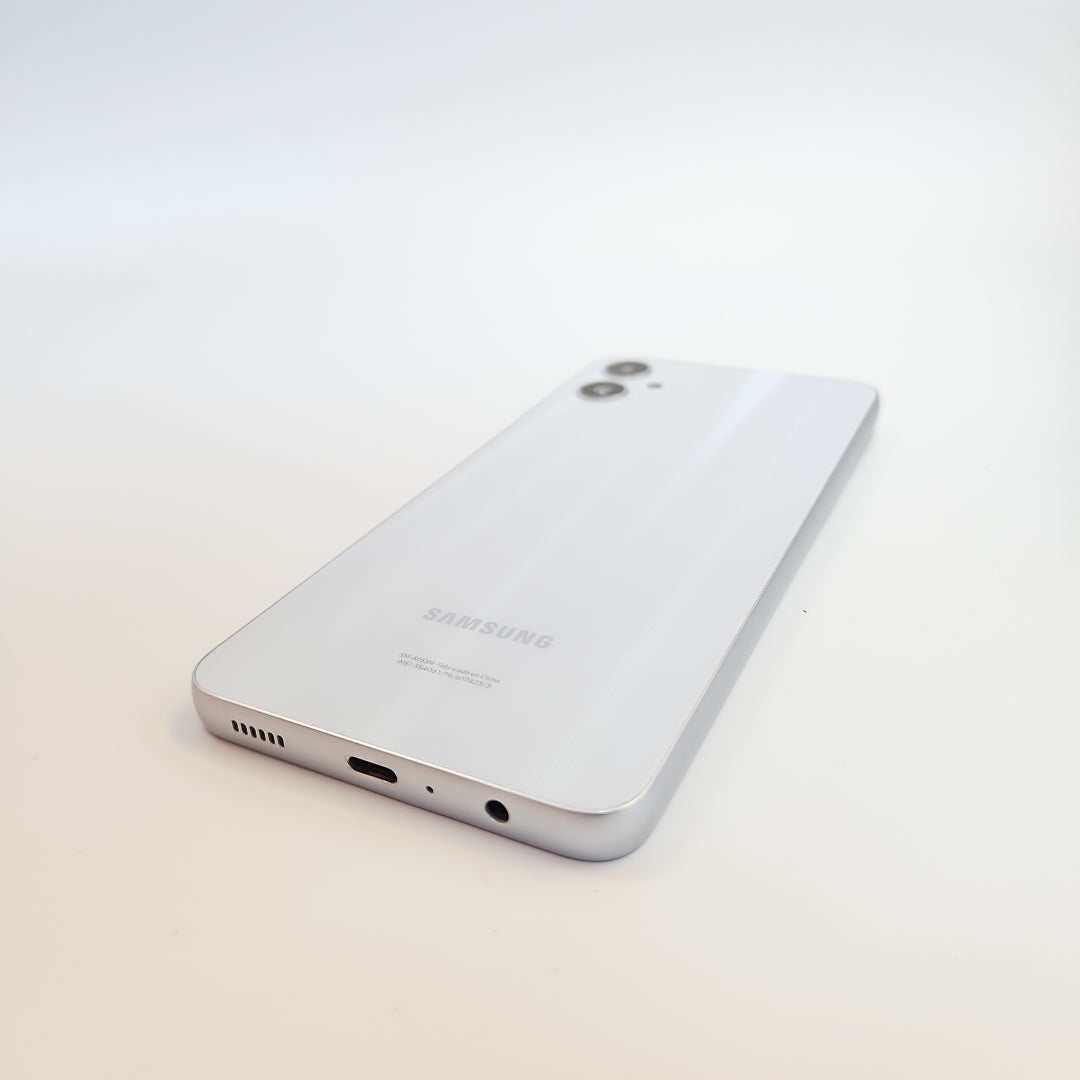 CELULAR SAMSUNG GALAXY A05 SM-A055M (2023) 64 GB 4 GB RAM (SEMINUEVO)