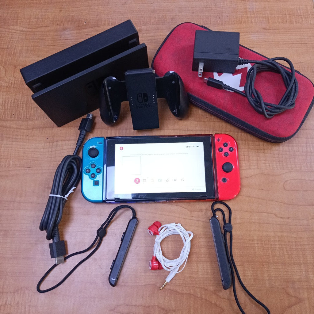 CONSOLA DE VIDEOJUEGO NINTENDO SWITCH 1.1 32 GB (SEMINUEVO)