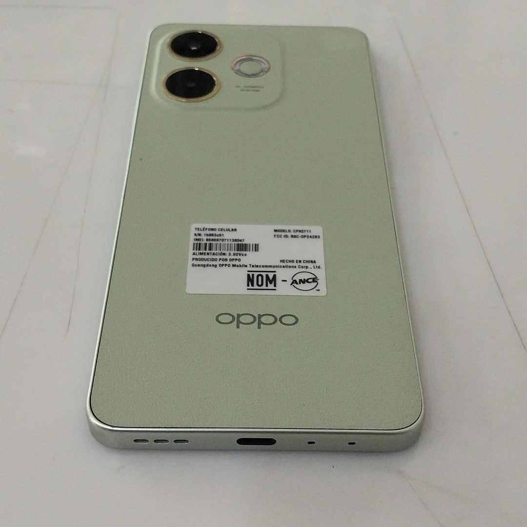CELULAR OPPO  A5 PRO CPH2711 (2025) 256 GB 8 GB RAM (SEMINUEVO)