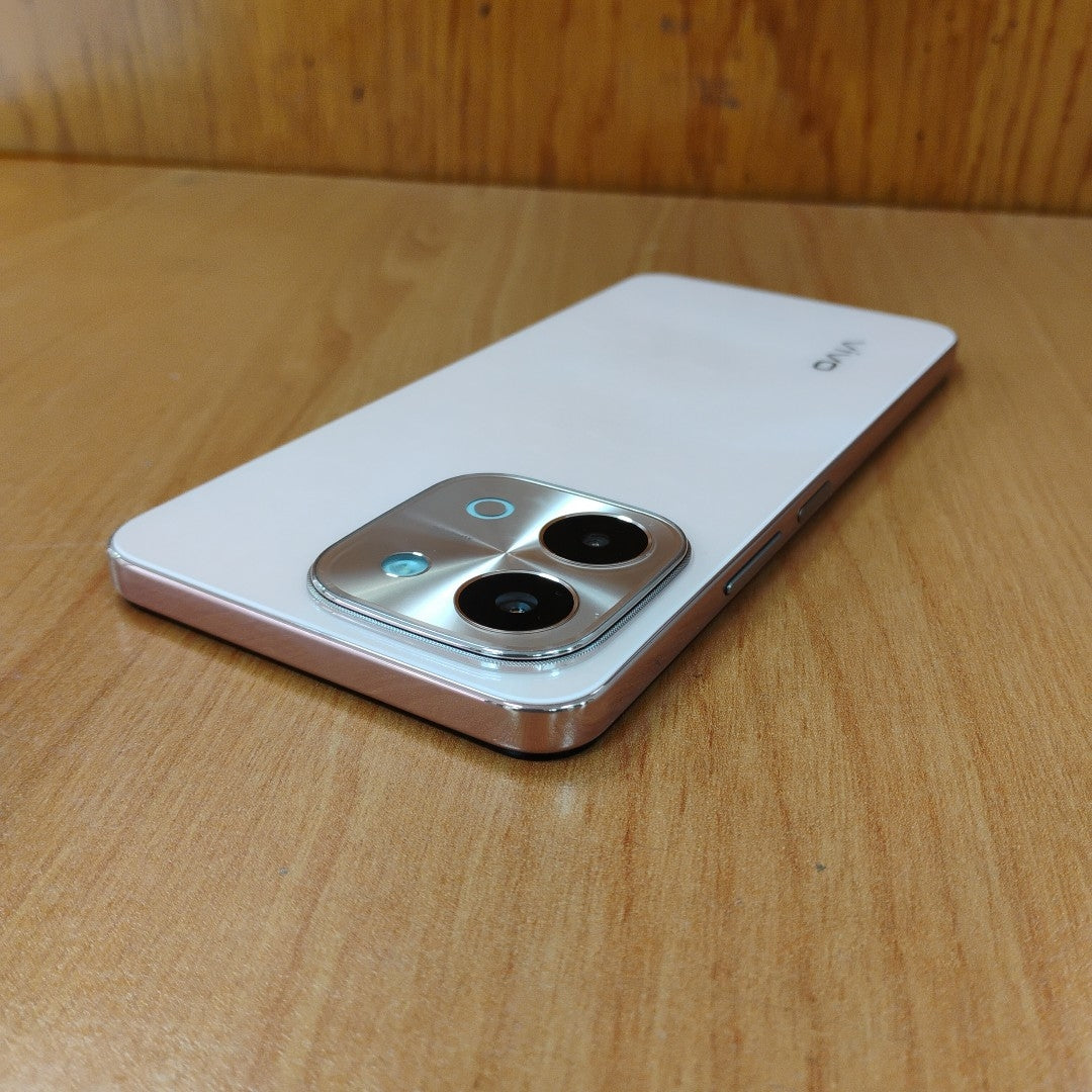 CELULAR VIVO Y28 V2352 256 GB 8 GB RAM (SEMINUEVO)