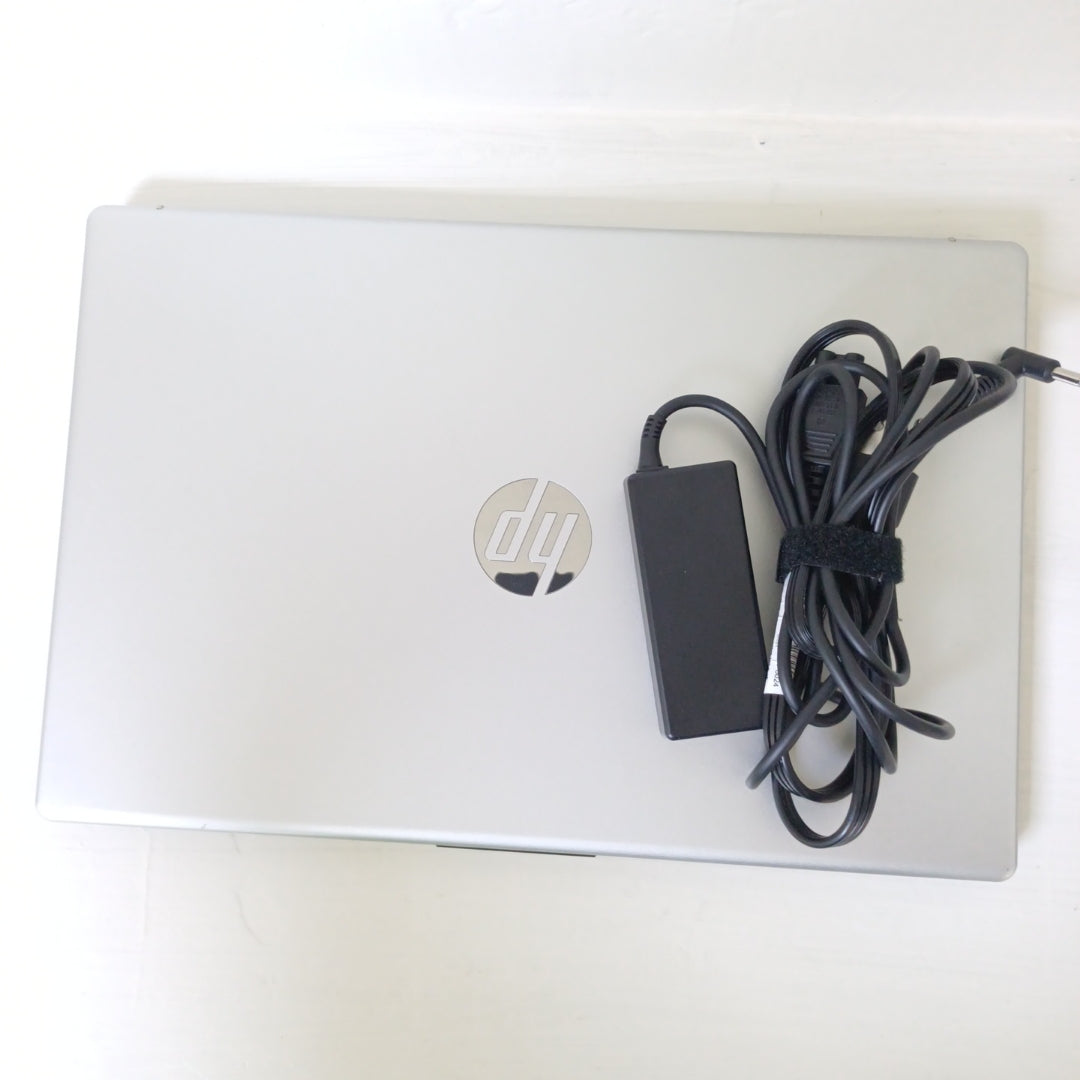 LAPTOP HP 15-FD0058LA (2024) 512 GB SSD 8 GB RAM (SEMINUEVO)