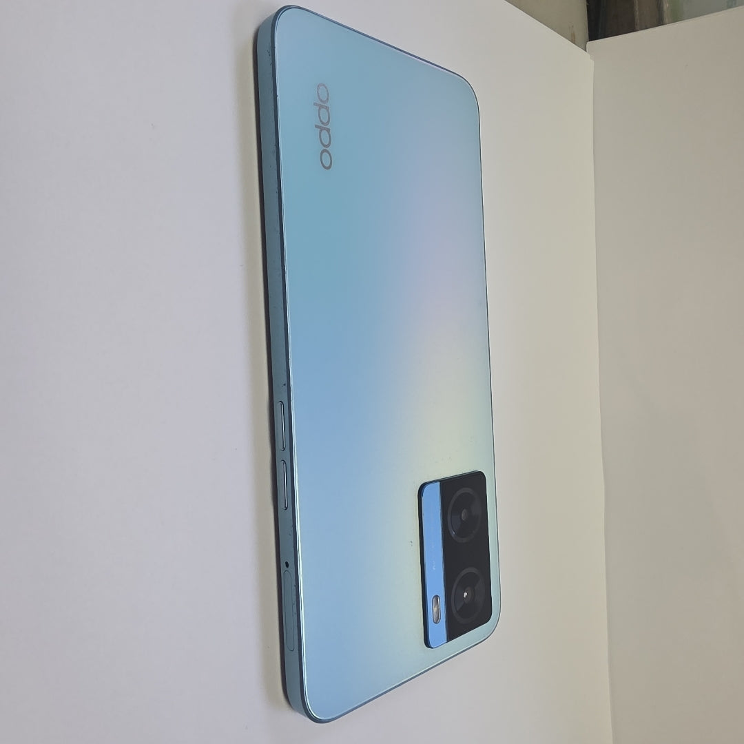 CELULAR OPPO  A77 CPH2385 128 GB 4 GB RAM (SEMINUEVO)