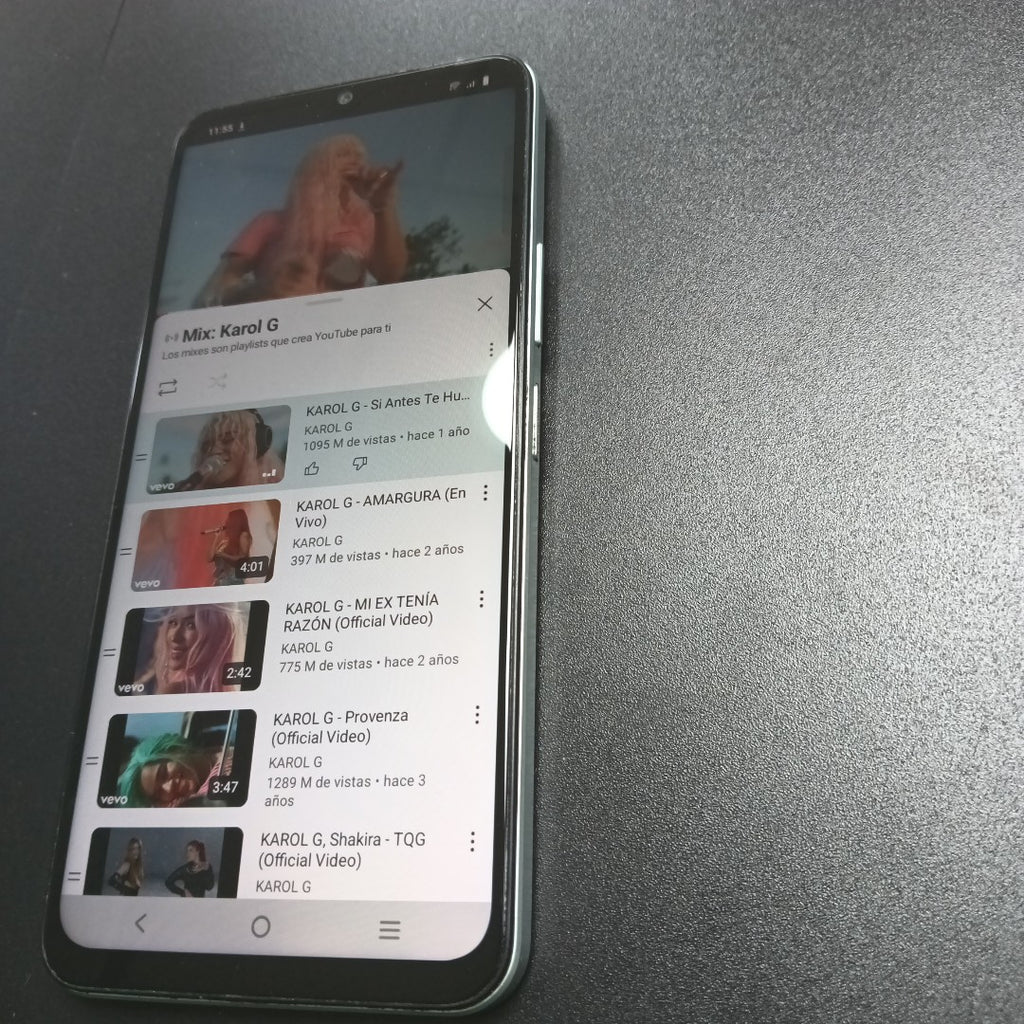 CELULAR VIVO Y18 V2333 256 GB 8 GB RAM (SEMINUEVO)