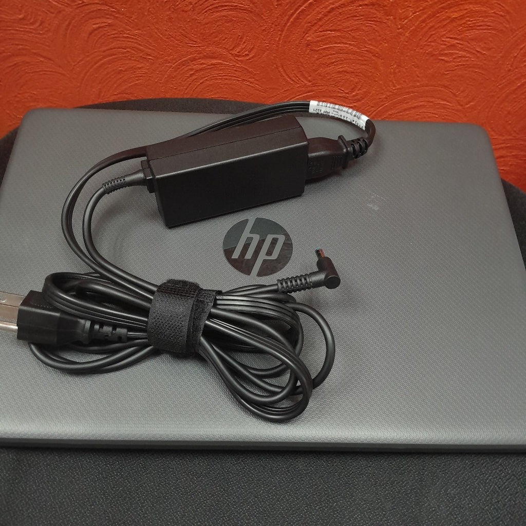 LAPTOP HP 245 G8 (2022) 1 TB 8 GB RAM (SEMINUEVO)