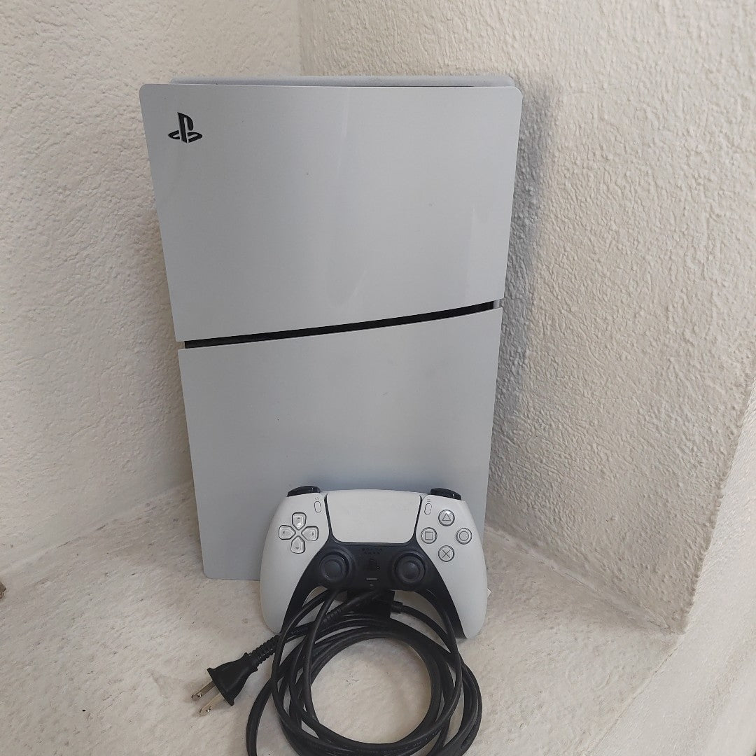 CONSOLA DE VIDEOJUEGO SONY PS5 DIGITAL 825 SSD (SEMINUEVO)