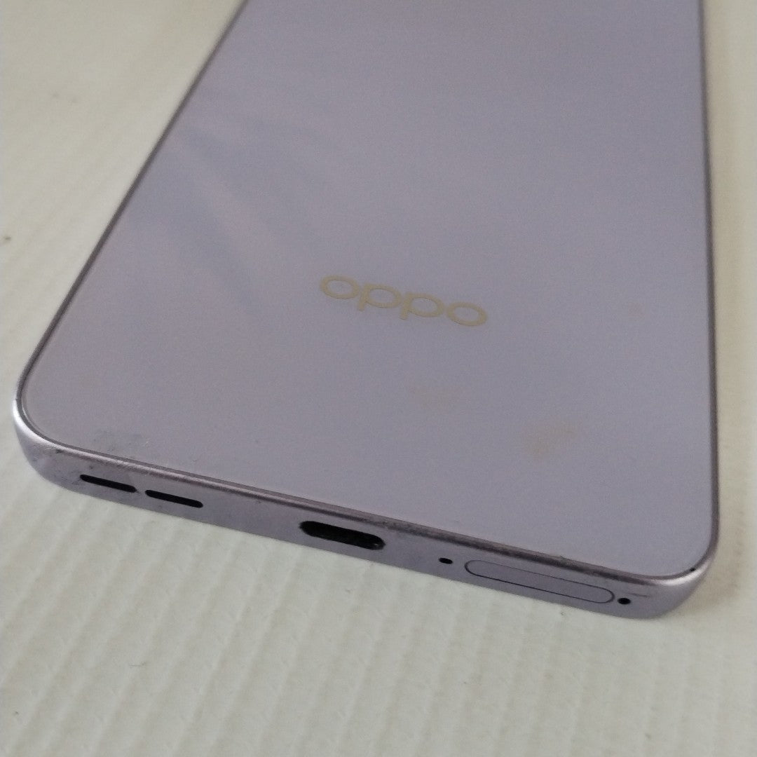 CELULAR OPPO  RENO 13F 5G CPH2699 (2025) 256 GB 12 GB RAM (SEMINUEVO)