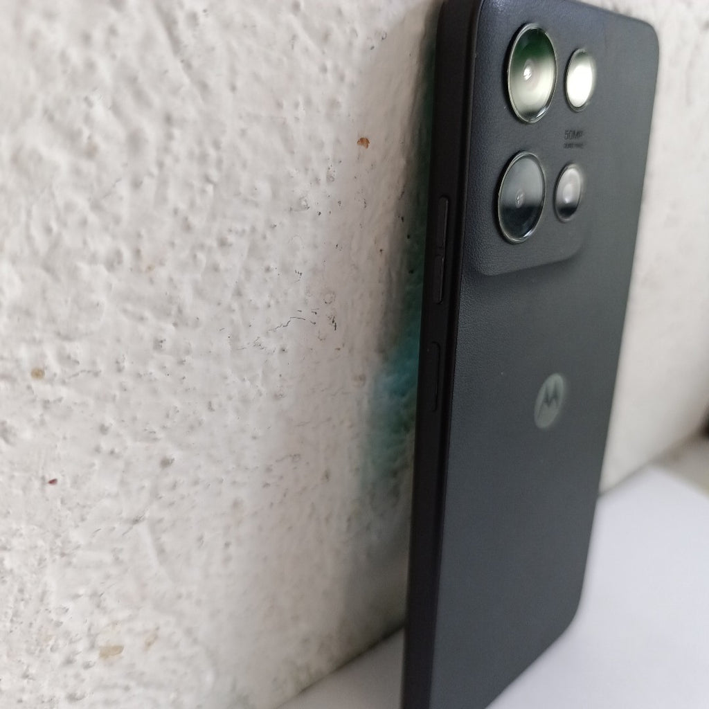 CELULAR MOTOROLA MOTO G 5G XT2513-1 (2025) 128 GB 4 GB RAM (SEMINUEVO)