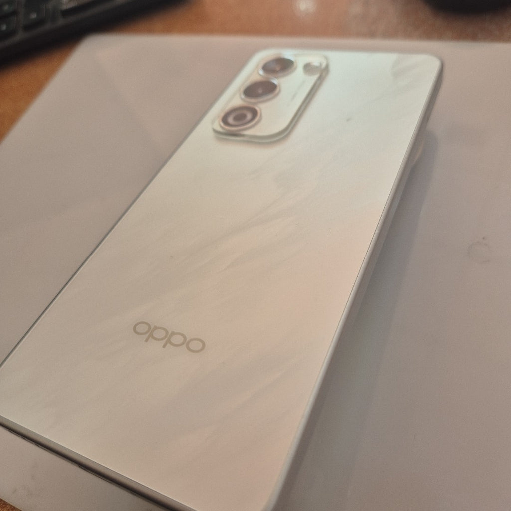 CELULAR OPPO  A5 CPH2727 (2025) 256 GB 4 GB RAM (SEMINUEVO)