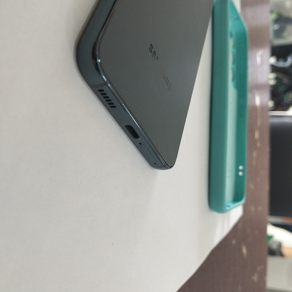 CELULAR SAMSUNG GALAXY S22 SM-S901E 128 GB 8 GB RAM (SEMINUEVO)