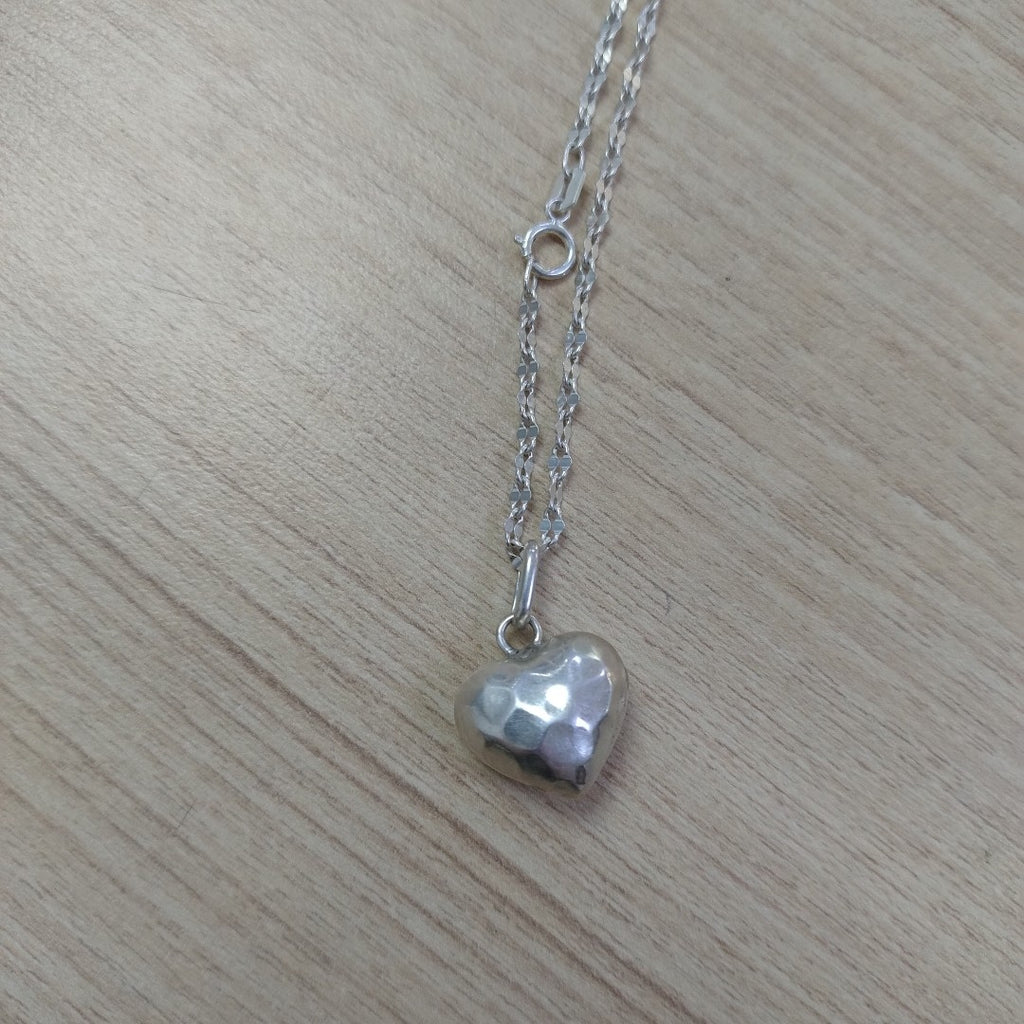 CADENA, DIJE. PLATA. 22.7 GRMS (SEMINUEVO)