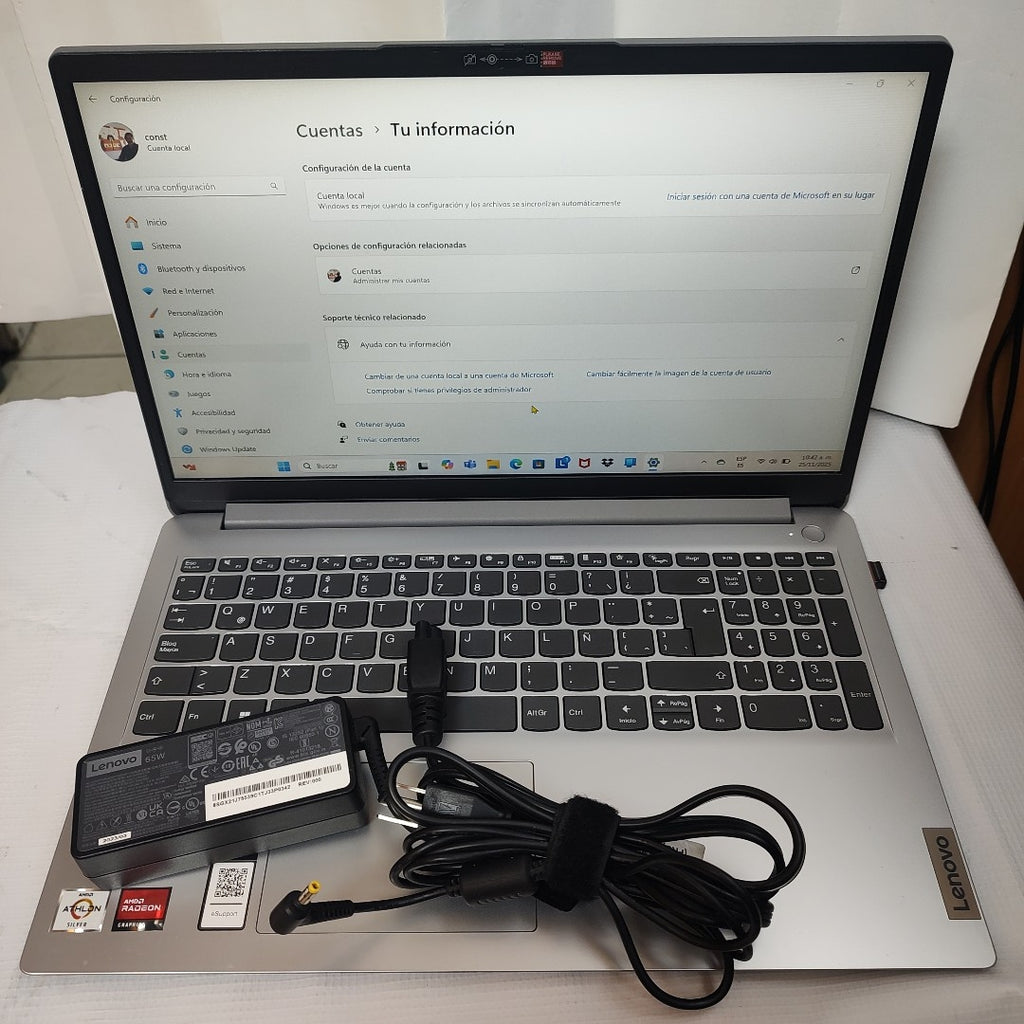 LAPTOP LENOVO IDEAPAD 1 15AMN7 (2023) 256 GB SSD 8 GB RAM (SEMINUEVO)